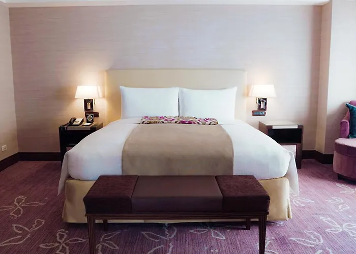 Hotel Diamond Philippines 5*