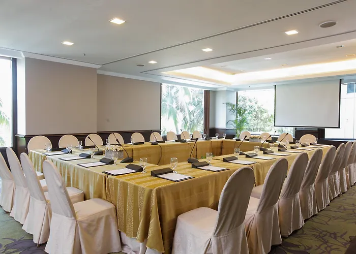 Hotel Diamond Philippines 5*
